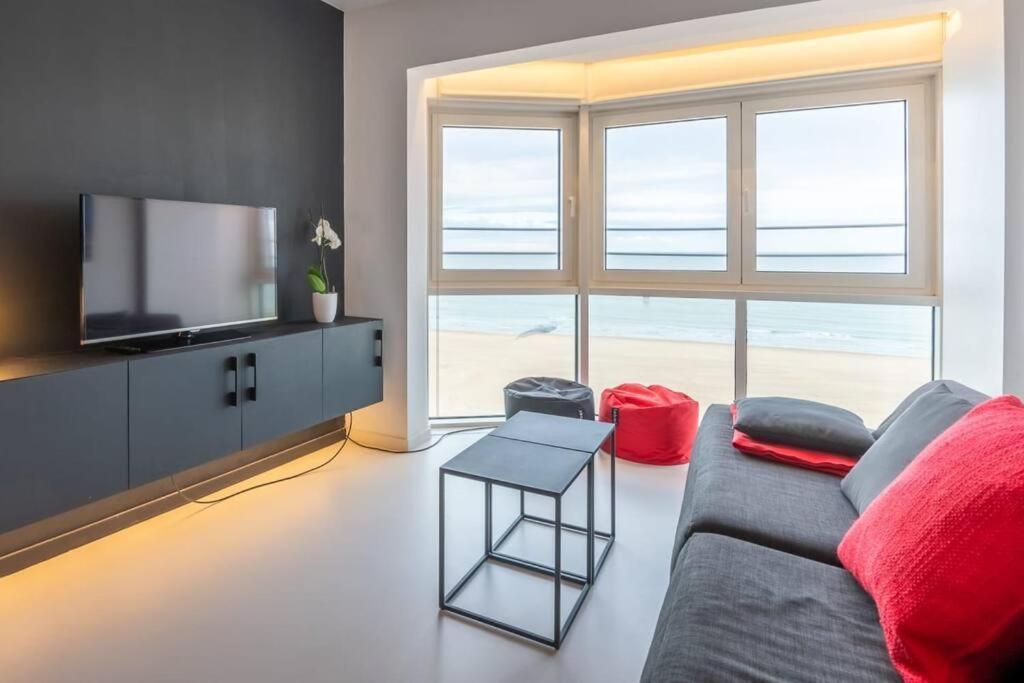 Eliza - Luxurious Apartment With Stunning Sea Views Oostende Dış mekan fotoğraf